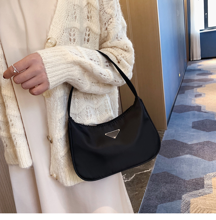 Fashion Handbag Shoulder Messenger Bag Korean Tassel Small Square Totes Baguettes Clutch Bag