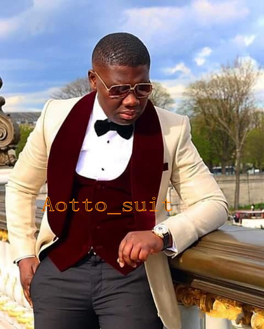 

Groom Tuxedos Champagne Mens Wedding Tuxedos Burgundy Velvet Lapel Side Vent Man Jacket Blazer Popular 3 Piece Suit(Jacket+Pants+Vest+Tie)08, Same as image