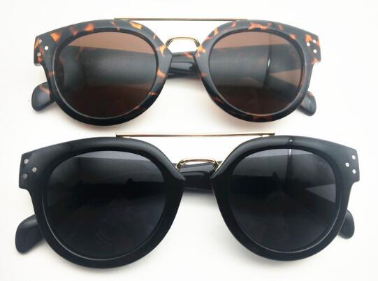 

New trend retro street shooting rivet fashion CL sunglasses 41043