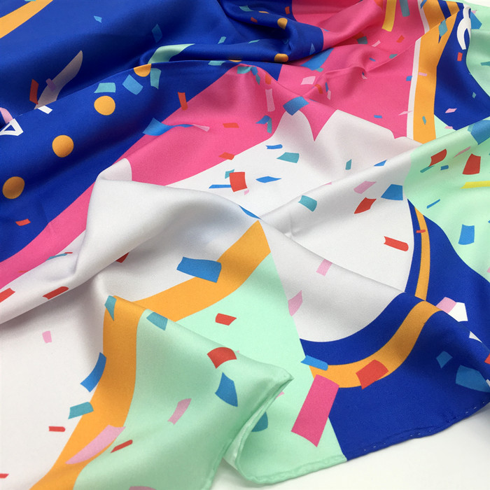 

Wholesale- new style pirnt letters blue color beautiful good quality 100% silk size: 90cm-90cm women's square scaves for women