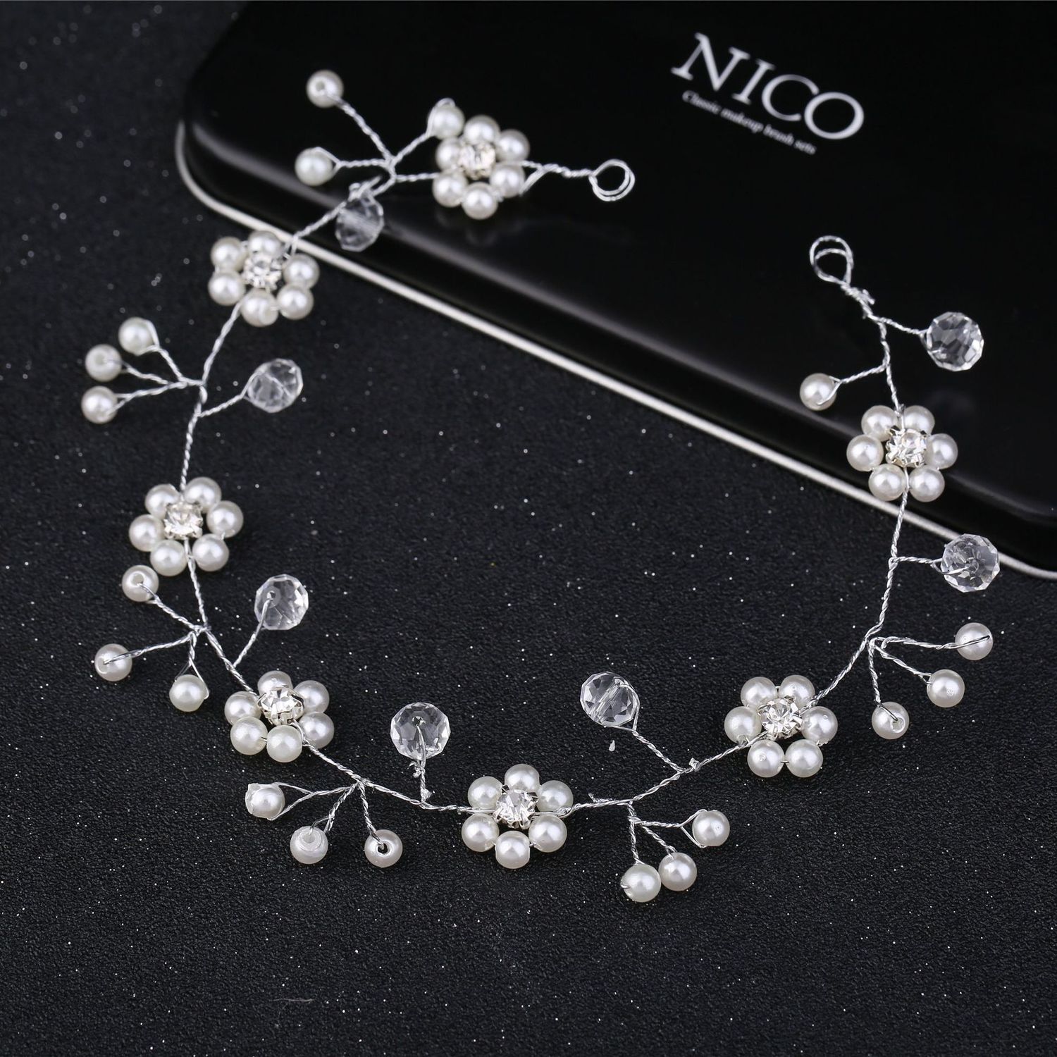 

Bride Headwear Manual Pearl Twisted Bead Drill Hair Band Headwear Wedding Dress Full Dress Headwear Woman