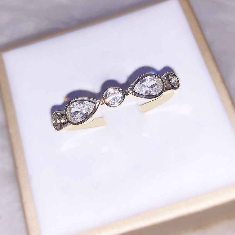 

Light Luxurious Jewellery Agete10k White Support Palmer Stone Drip Wild Clothes Ring K Gold Ring
