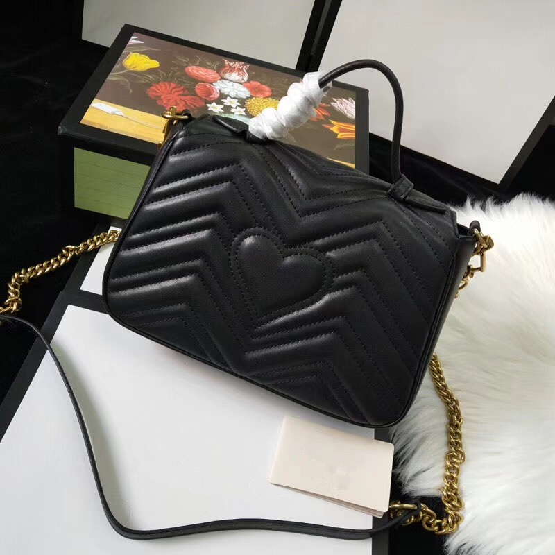 

Fashion wave pattern Women Shoulder Bag The Handle Love Heart Bag Chain Flap Crossbody Handbag High Quality Female messenger bags, Pink with rivet