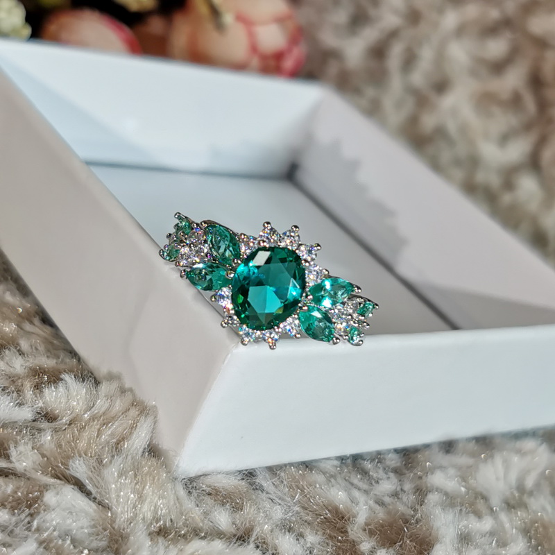 

Wholesale-Hot selling exquisite new fashion jewelry retro lake green zircon ring