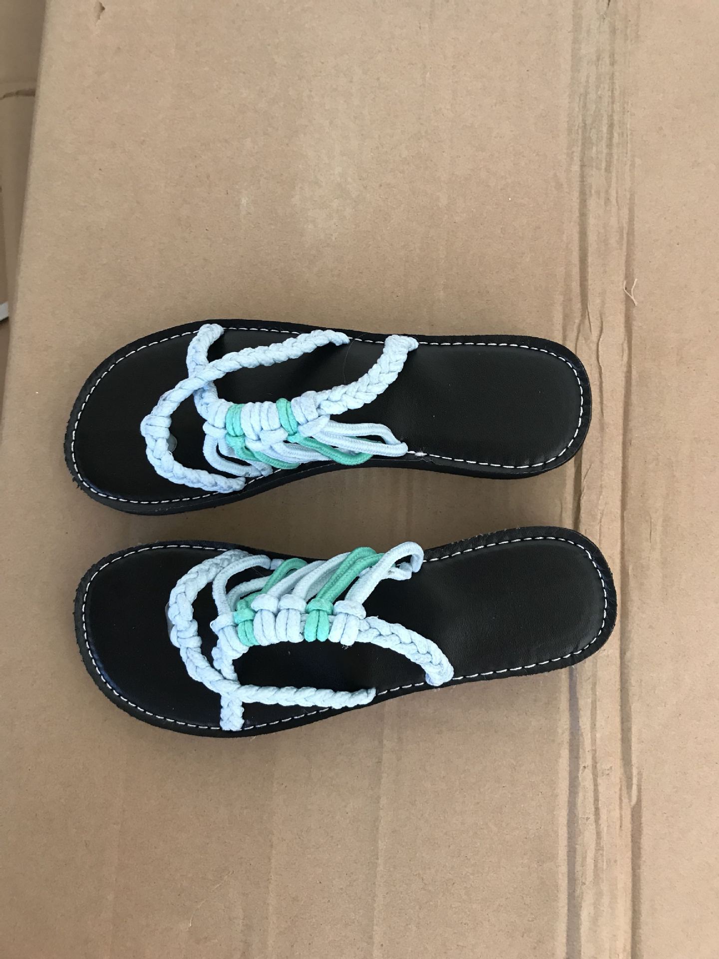 

Designer-als and large size knot beach shoes Knitted Flip Flops, Black