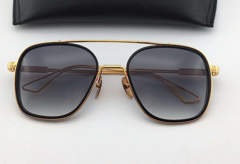 

Men System Square Sunglasses 103 Gold Black Frame Grey Gradient Lens Fashion sunglasses Eyewear New with Box