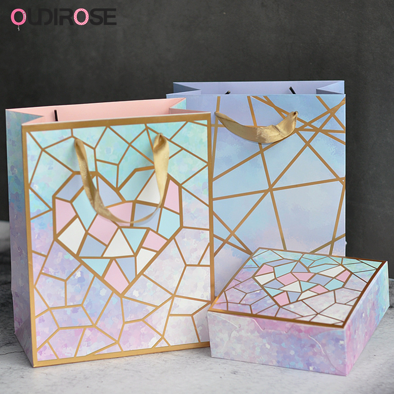 

Gradient Color Geometric Heart Tote Gift Bag Gold Stripe Square Package Boxes Valentine's Day Birthday Party Souvenir Packaging