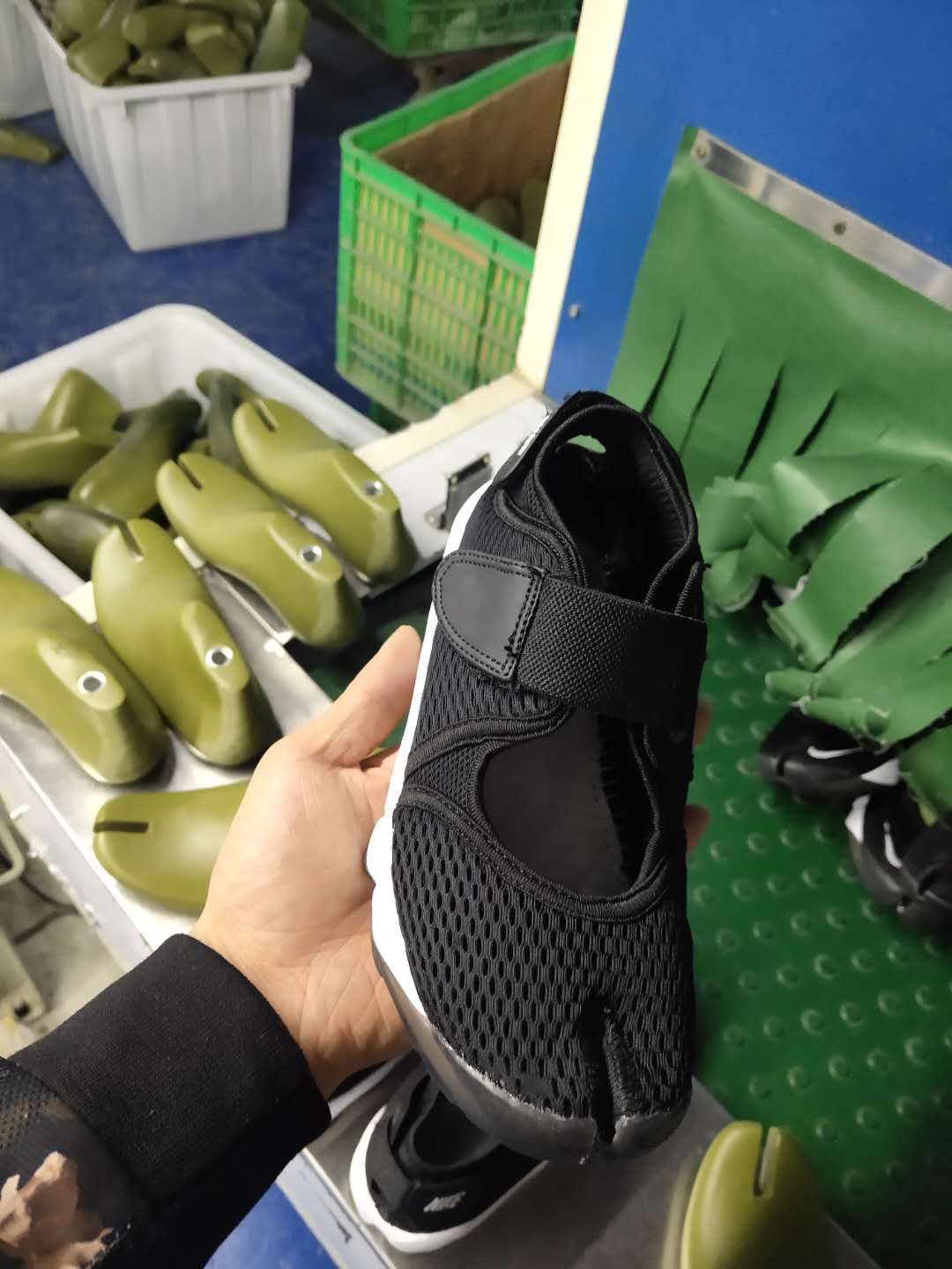 

2019 New Hot Men and Women AIR RIFT shoes Men Ninja Sandals High quality women and men sandals, Men model 1