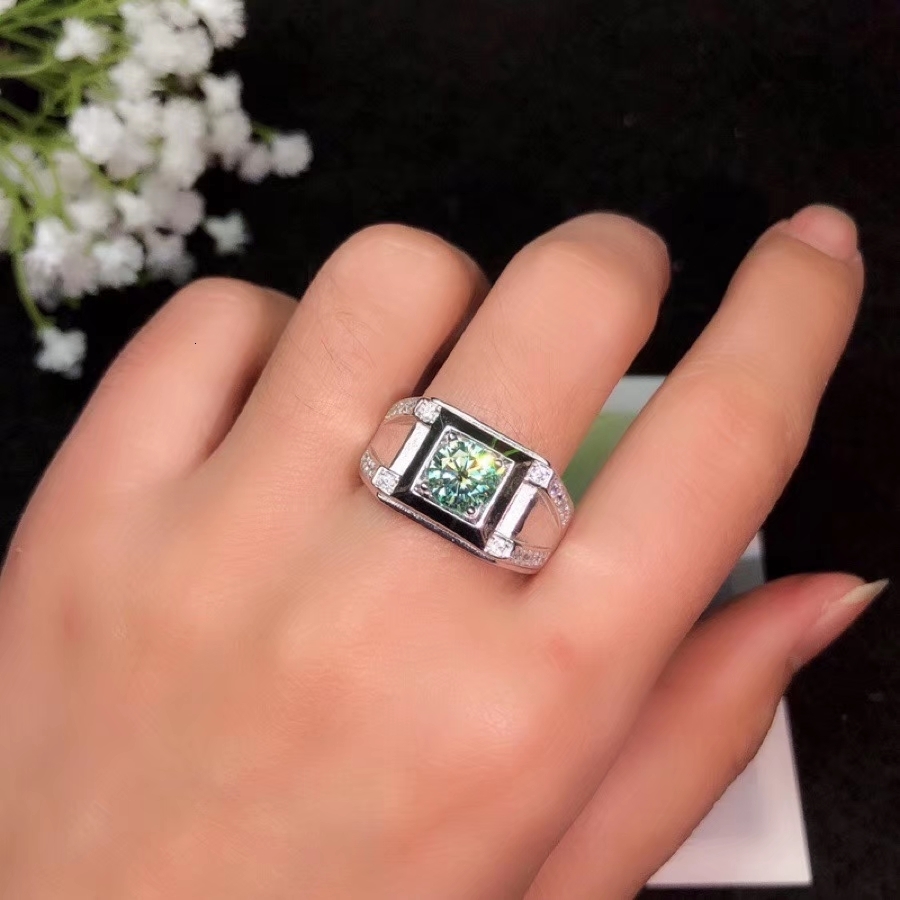 

new style flashing moisanite gemstone ring with silver for men shiny gem 925 sterling silver Christmas gift boyfriend present CJ191210