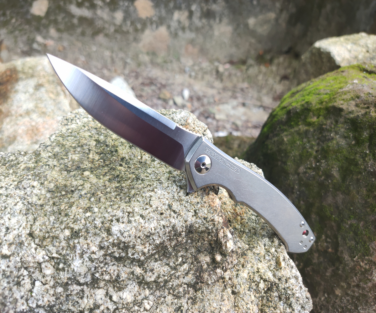 

Zero Tolerance 0450 Dmitry Sinkevich Flipper 3.25" S35VN Satin Blade, Titanium