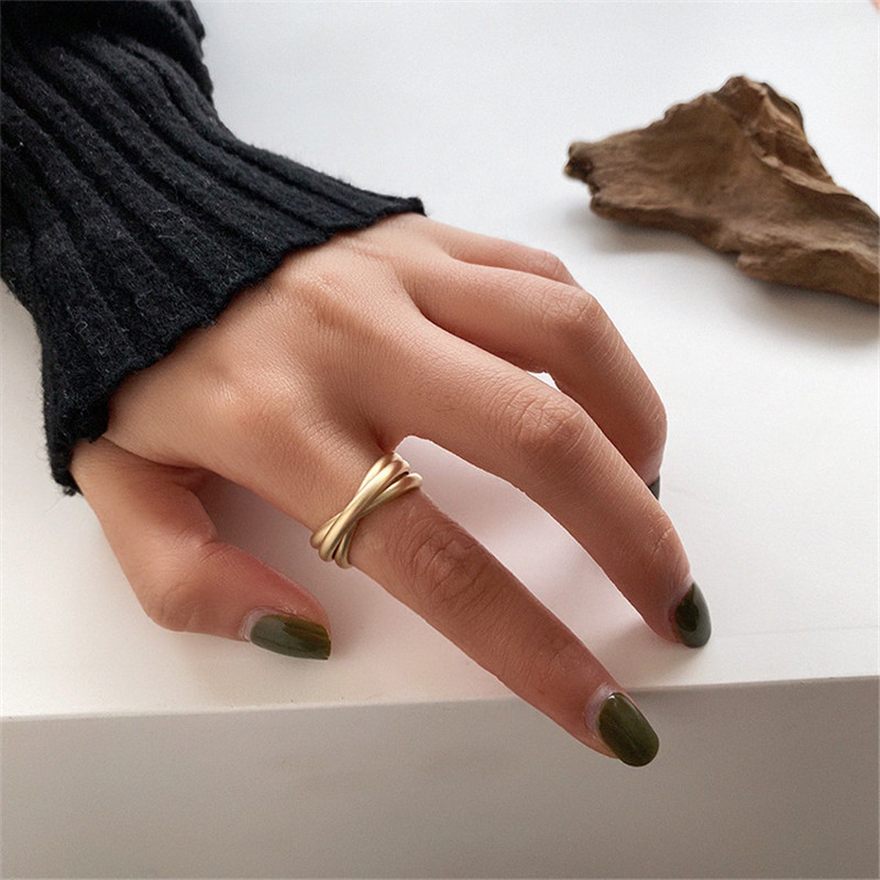 New Ins Fashion Minimalist Gold Color Circle Cross Ring Simple Temperament Geometric Rings for Women Party Jewelry