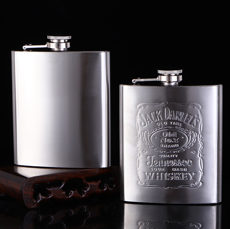 

Mini Stainless Steel Hip Flask Men's Portable Russian Bottle Portable Liquor Wine 7 Ounces