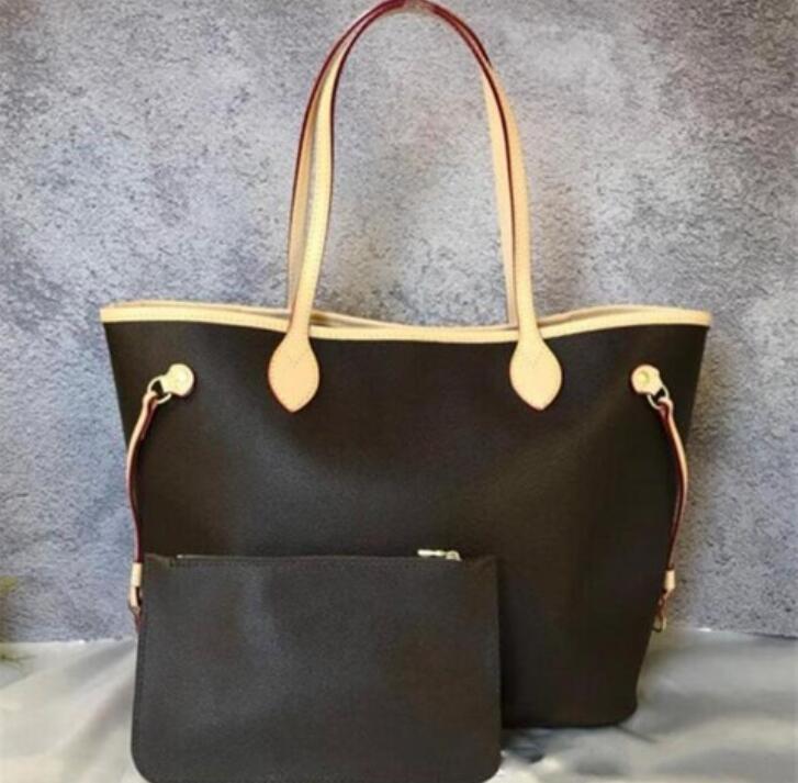 black fashion handbags