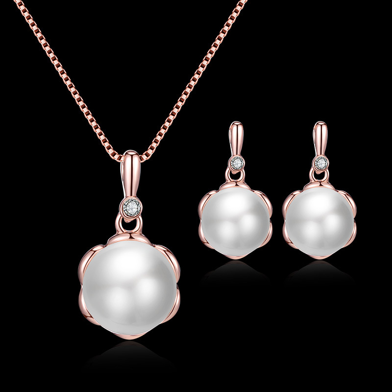 

High quality Austrian crystal Diamonds Love Heart Pearl Pendant Statement Necklace Fashion Class Women Girls Lady Elements Jewelry 192020