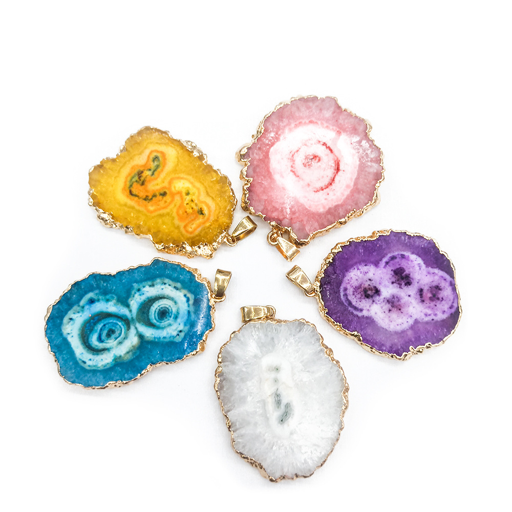 

Pretty Nature Stone Pendants amethyst Rose Quartz Sunflower Agate Crystal Cave Pendant fluorite Charms Stone for Women Necklace Jewelry Gift