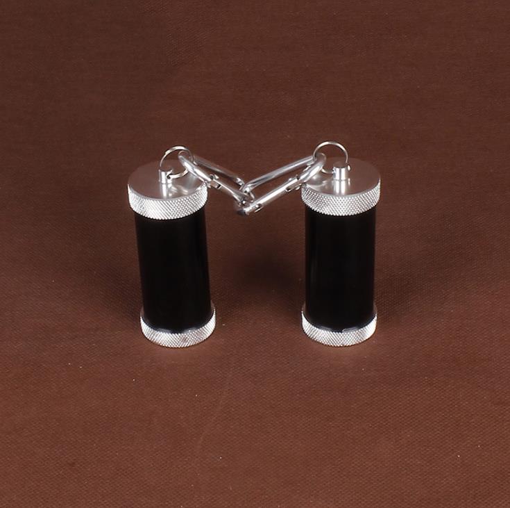 

Aluminum ashtray with mini-cap and new car-mounted portable key buckle cap