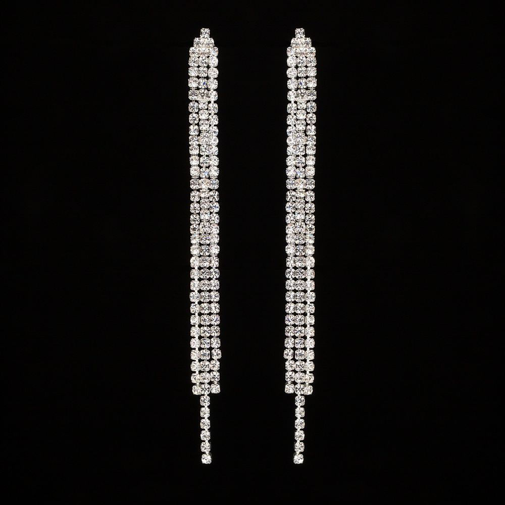 

Jewelry Luxurious Popular Diamond Ear Nail Alloy Ear Nail Popular