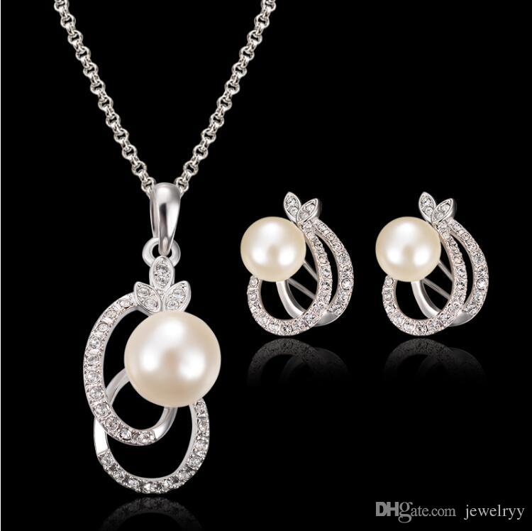 

Crystal Pearl Jewelry for Women Bridemaid Pearl Rehinestone Pendant Necklace and Earrings Set Bridal Wedding Jewelry Set, Ivory