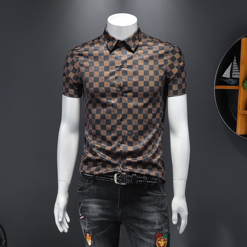 Chemise à manches courtes imprimée à carreaux d'été pour hommes, belle chemise décontractée à la mode, slim, lumière sauvage, haut à revers cuit