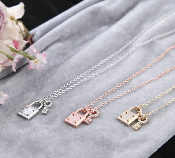 3Colors Hot Brand Tone Lock Pendant M Full Rhinestone Plated Gold Pendant Necklace K Letter Padlock Necklace Logo Gift