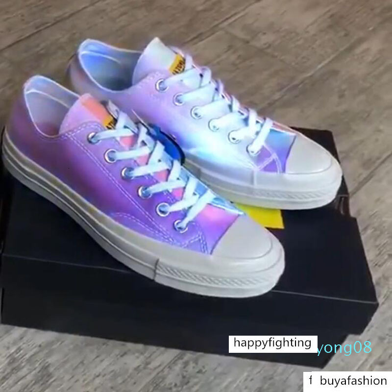 shoe that changes colour