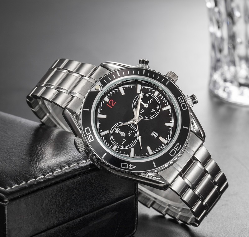 

New Stainless Steel Top Luxury Fashion Mens Wristwatches Designer Popular Quartz Watch Sports Military Mens Watches Reloj Muje