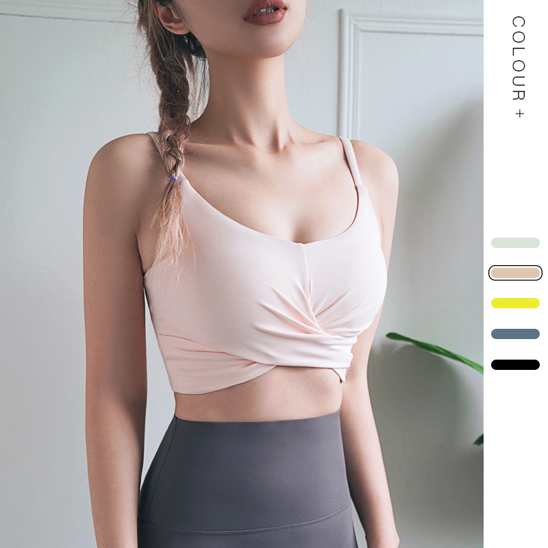 

Woman Wrapped In Thin Running Sports Training Fitness Bra Skinfriendly Nude Beauty Back Yoga Bra Seamless Sports Cut Out Top, Black