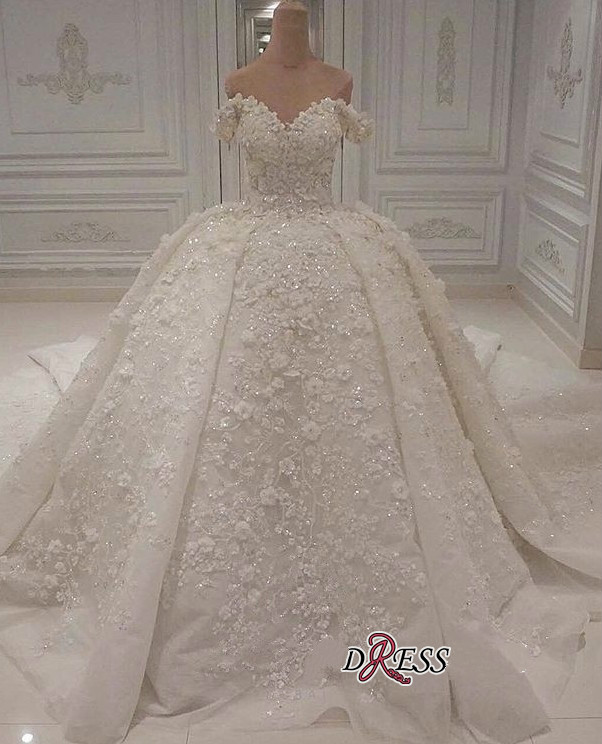 

Gorgeous Ball Gown 2019 Wedding Dresses Off The Shoulder Sequins Beads Lace Bridal Gowns 3D Floral Flowers Court Train Luxury Wedding Dress, Gold