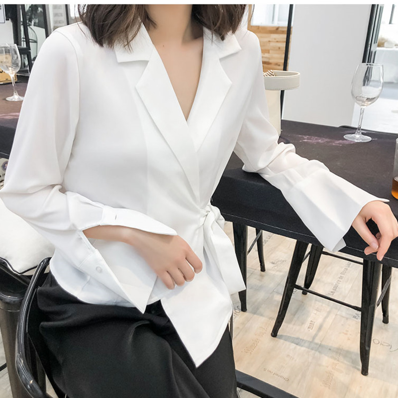 

EWQ] 2020 Spring Autumn New Sweet V-neck Strap White Shirt Women 2020 Spring New Bow White Casual Blouse Top QZ74400