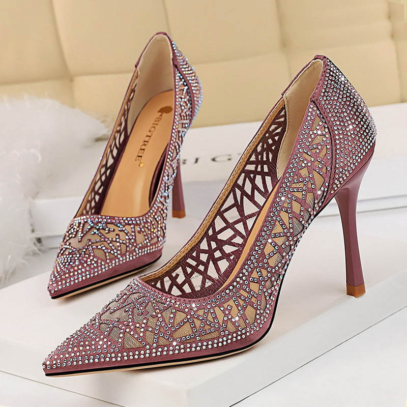 ladies grey kitten heel shoes