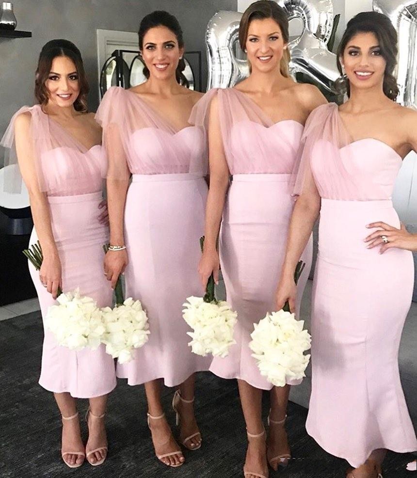 

2020 New Vintage Sexy Pink Short Bridesmaid Dresses For Weddings One Shoulder Mermaid Tea Length Satin Plus Size Formal Maid of Honor Gowns