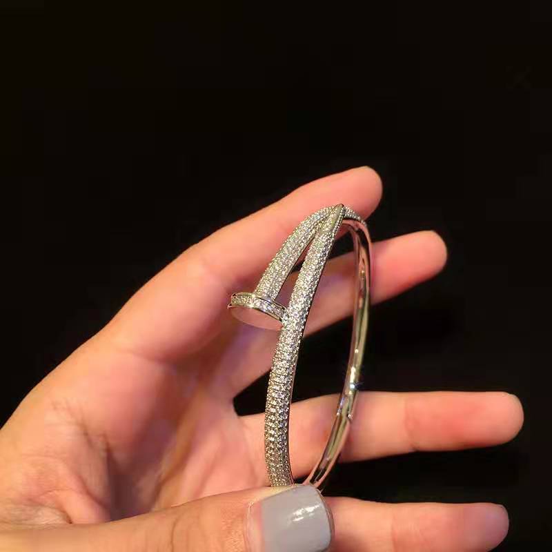 

Fashion- plated with 18K real gold, diamond nail bracelet, Japanese and Korean diamond nail ring tide plate