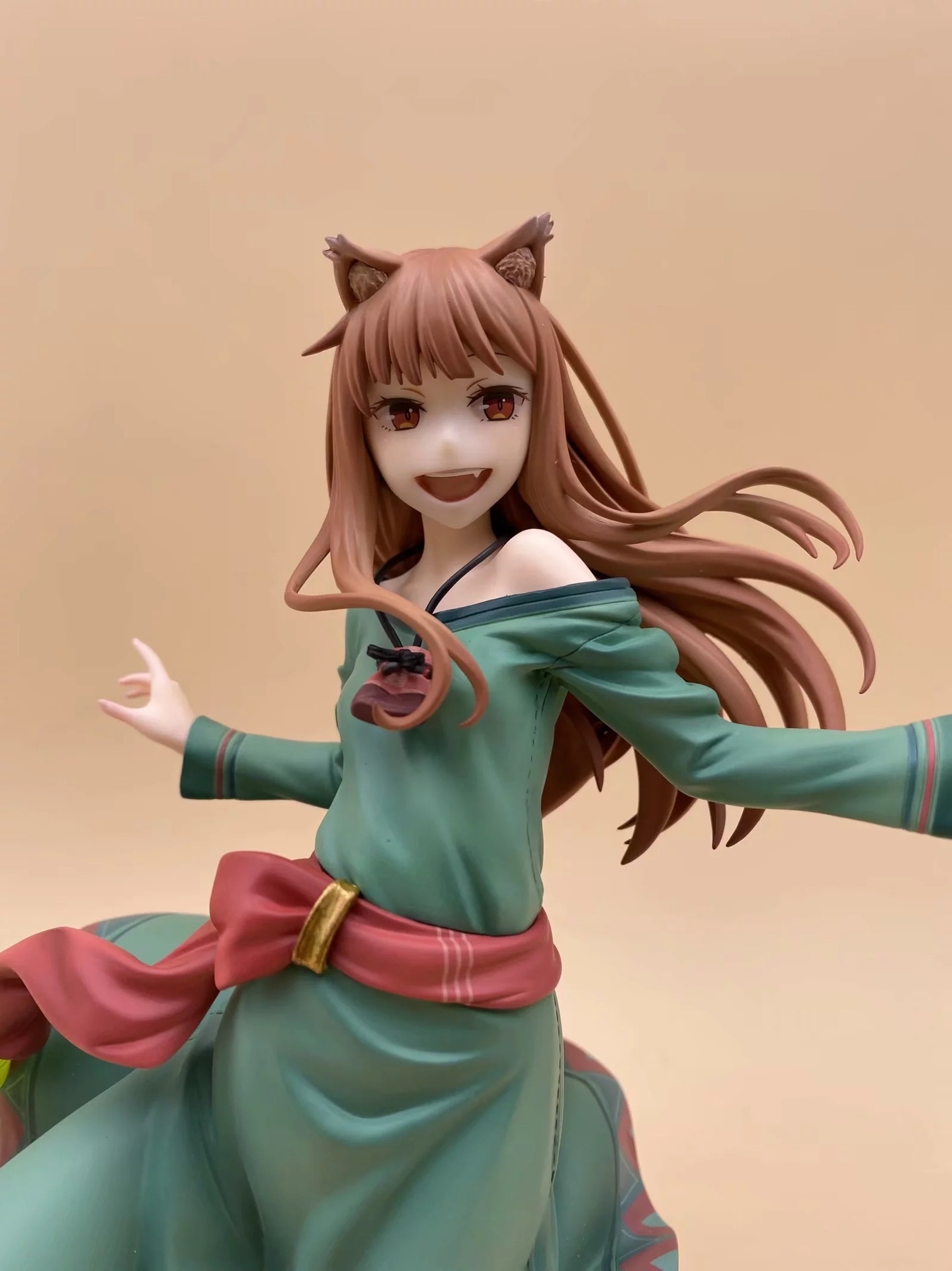 Anime Spice and Wolf Holo 1//8 Scale PVC Figure 18cm New In Box