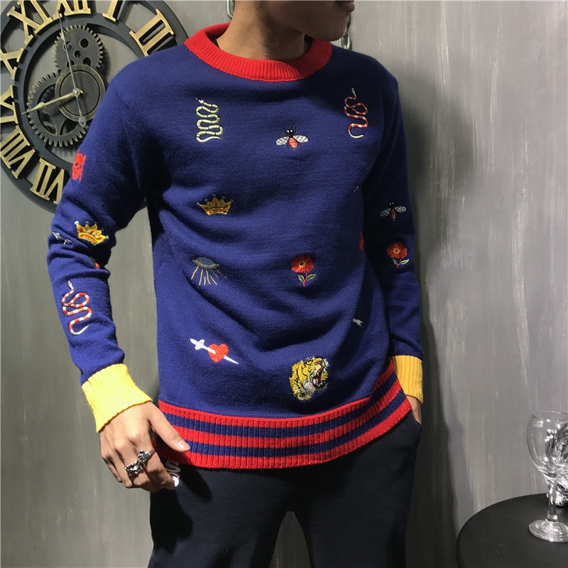 

New arrival!New style early autumn men sweater bee tiger snake pattern embroidery cashmere material fashion dark gray and blue two colors