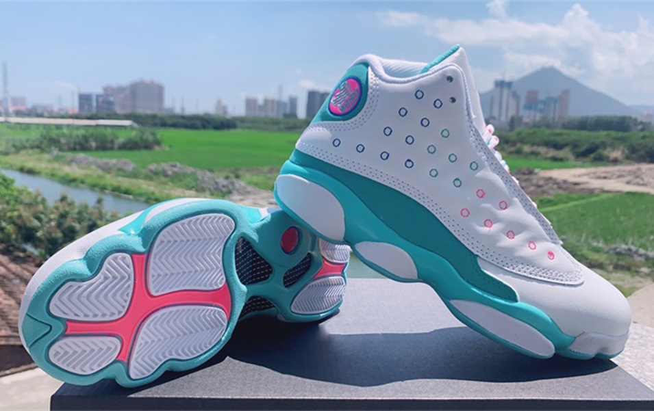 Cheap 13 GS Aurora Green Women Basketball Shoes Trainers Jumpman 13s White Soar Digital Pink Ladies shoes Sport Sneaker with box