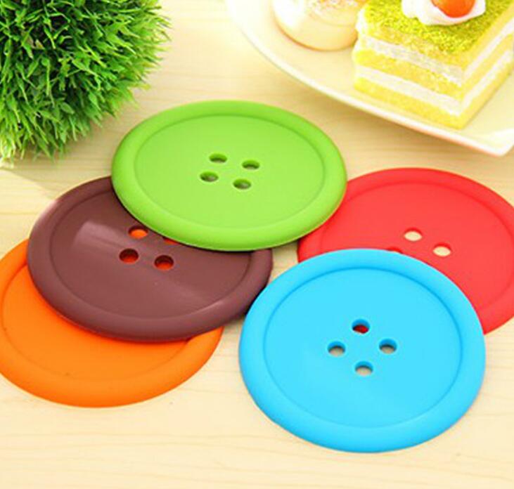 

Creative 6 colors Round Soft rubber Cup mat Lovely Button shape Silicone Coasters household Tableware Placemat LX1001