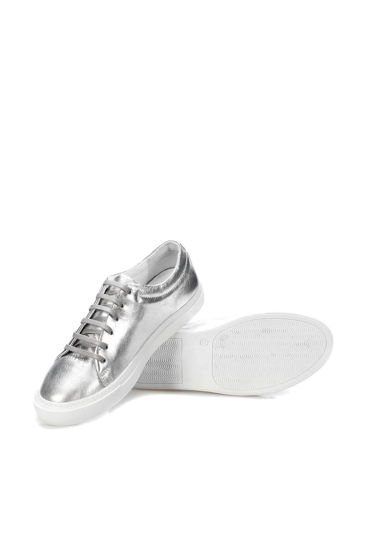 

Pearl Genuine Leather Silver Women Sneaker 120130009771, Gold
