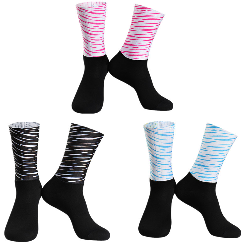 Anti-slip sports socks pair half calf high with thicker cushion /& rubber grip dots for football//athletics//running//hiking//yoga//cycling suitable for men /& woman