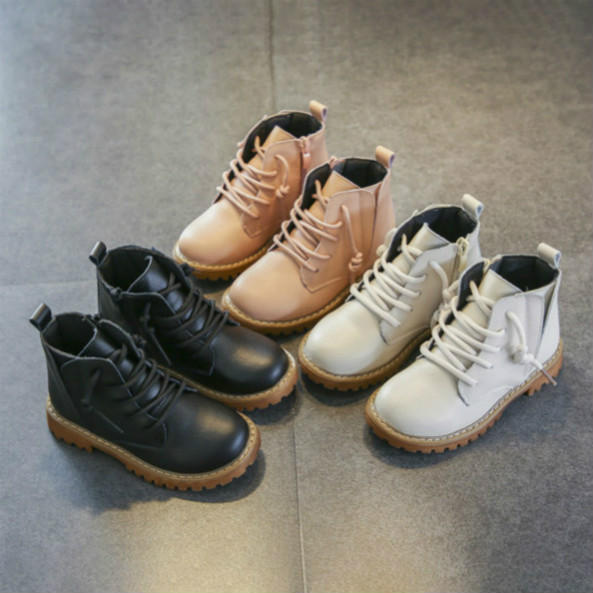 

Children Designer Boots 2020 New Arrival Solid Colors Snow Boots Girls Luxury Martin Boots British Fashion Martin Shoes, Black1