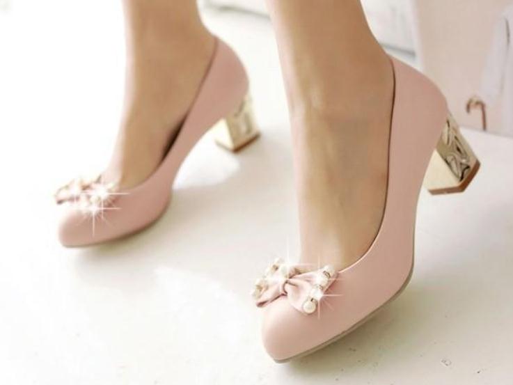 

2019 bowknot Women's shoes in Spring and Autumn with New style Middle heel Coarse heel round head @75, White