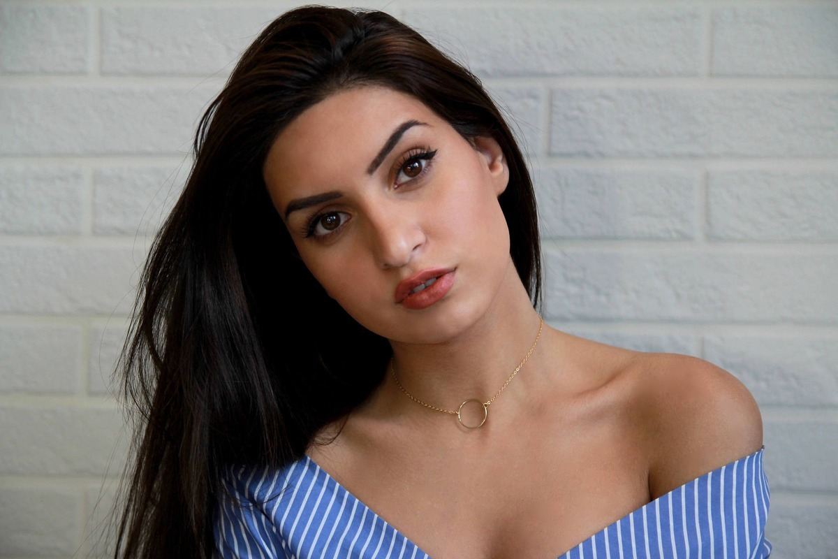 

Necklace Chain Choker Women Necklaces Jewelry Ladies Round Unisex Pendant Gold Color Girls Trendy Party Zinc Alloy Collares