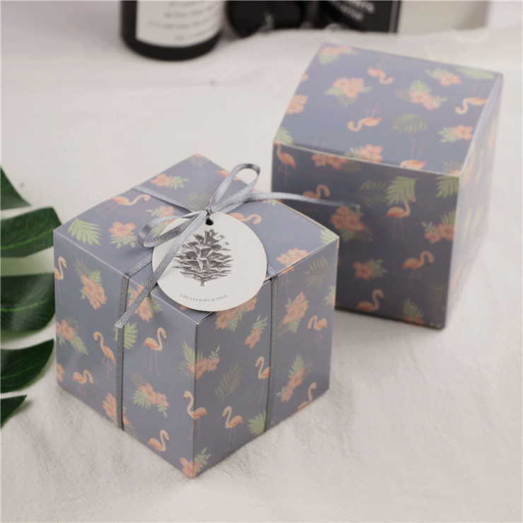 

2pcs/set box love flamingo candy box hand made gift storage gift square biscuit cup cake packaging boxes 9x9x9cm
