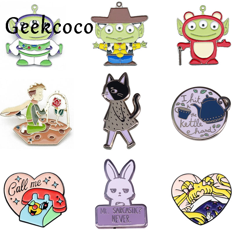 

J1433 Geekcoco Cartoon Cat Little Prince Metal Brooch Collar Anime Sailor Moon Pin Jeans Shirt Badges Backpack Pins