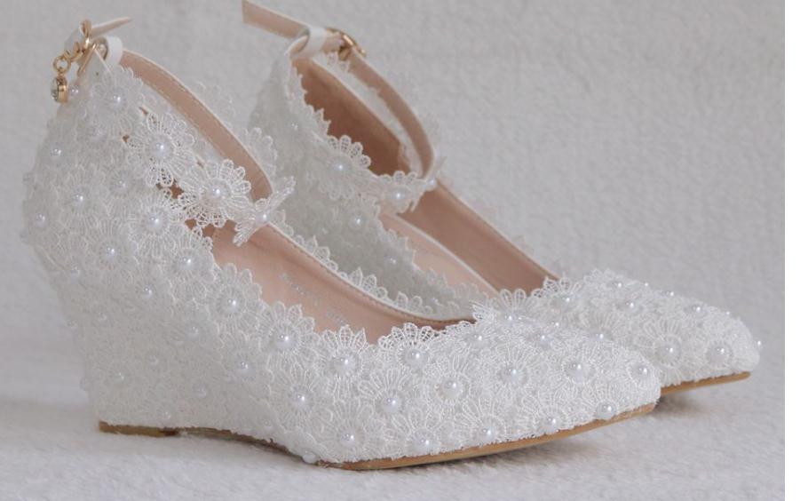 

2019 Women's shoes in Spring and Autumn with New style Slope heel pointed end water drill waterproof table @ZXC315, White