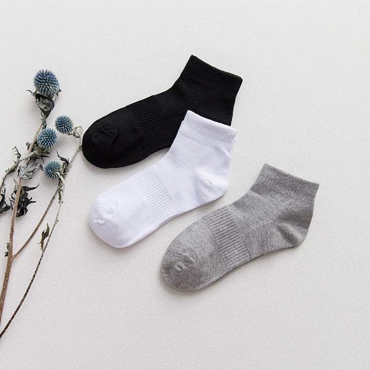 

NEW Summer Harajuku Sport Basketball Black White Gifts for Mens Cotton Socks Mesh Breathable Solid Men Ankle Gift Socks