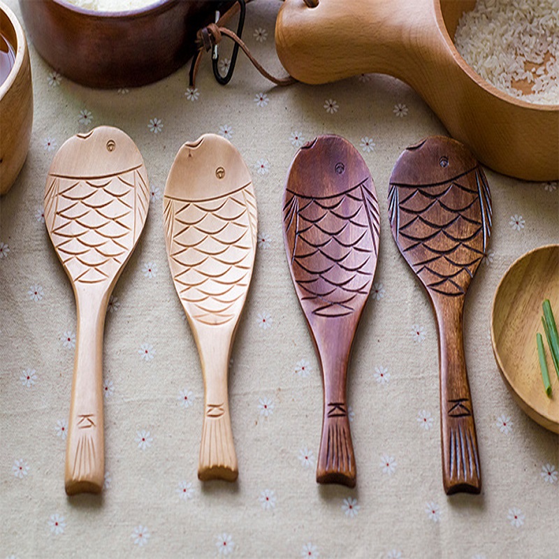

2pcs/set Japanese-Style Wooden Fish-Shaped scoop meal Spoon rice scoop Two Colors and shapes for Choose Fashion Trend
