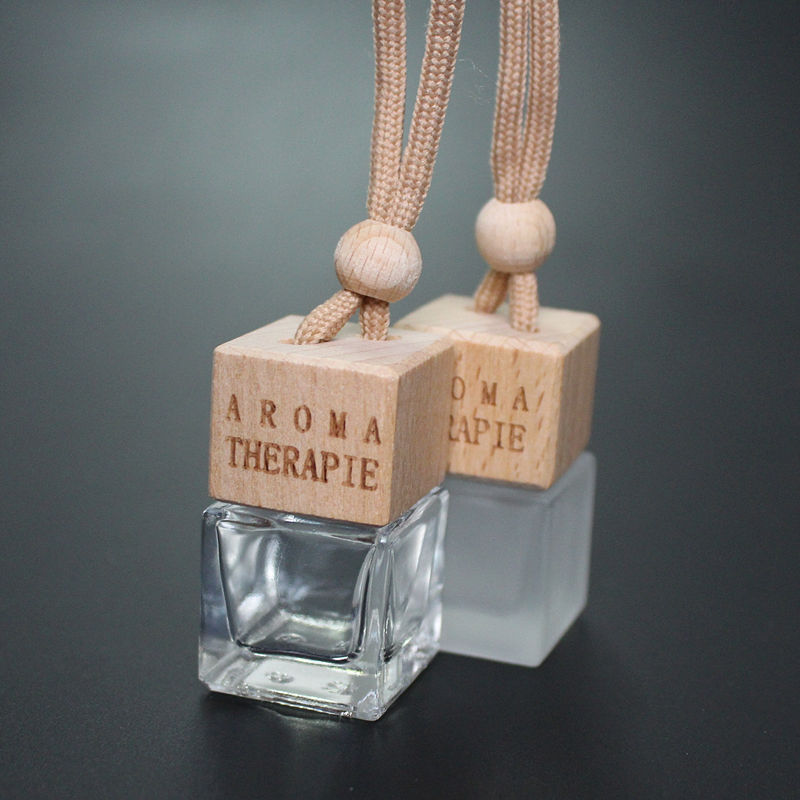 

1PC 6ml Frosted Glass Perfume Bottle Car Perfume Bottle Hangings Pendant Scent with Wood Cover