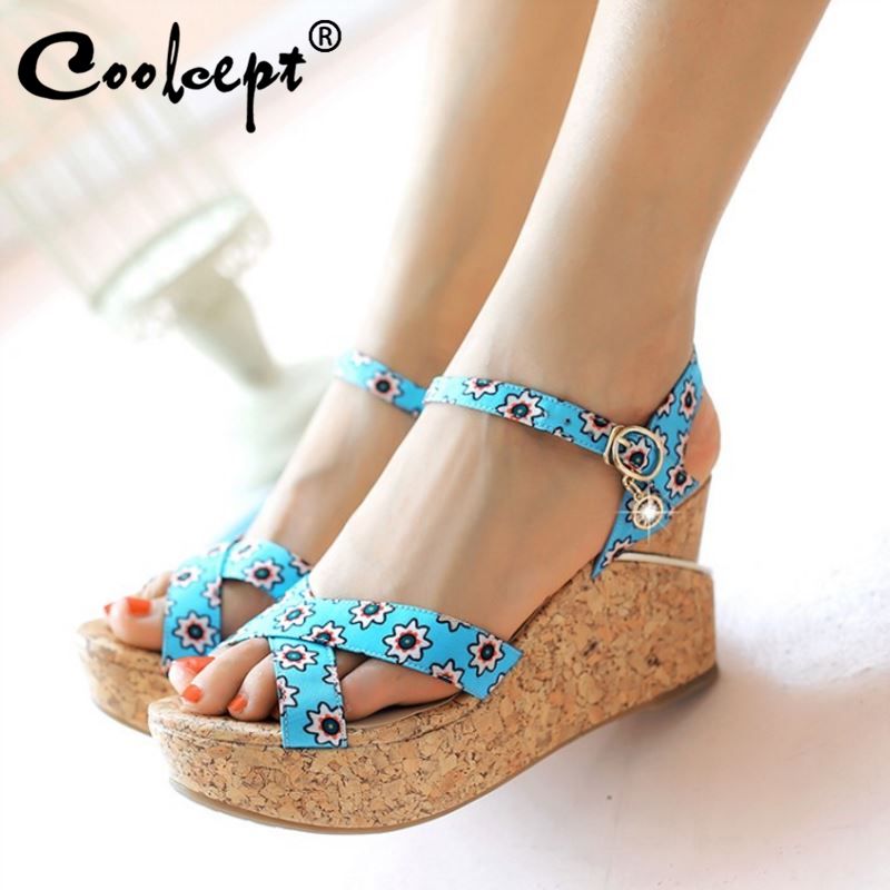 

Coolcept Summer Print Women Sandals Thick Bottom Wedges Shoes Casual Holiday High Heel Shoes Buckle Women Footwear Size 33-40, Black