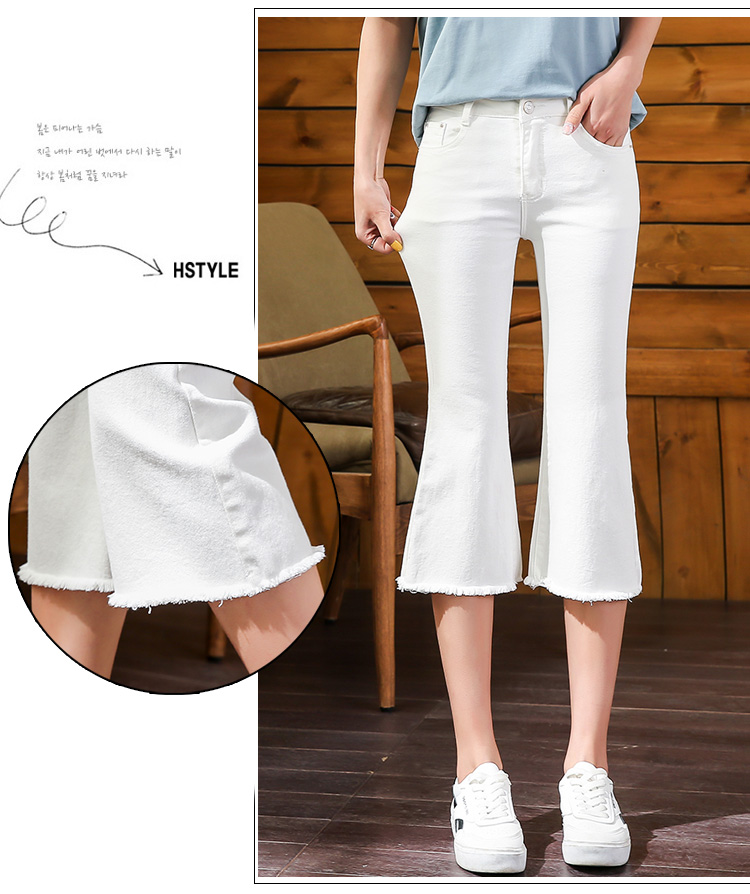 

The White The Drape Micro Speaker 7 Minutes Of Jeans Are Female