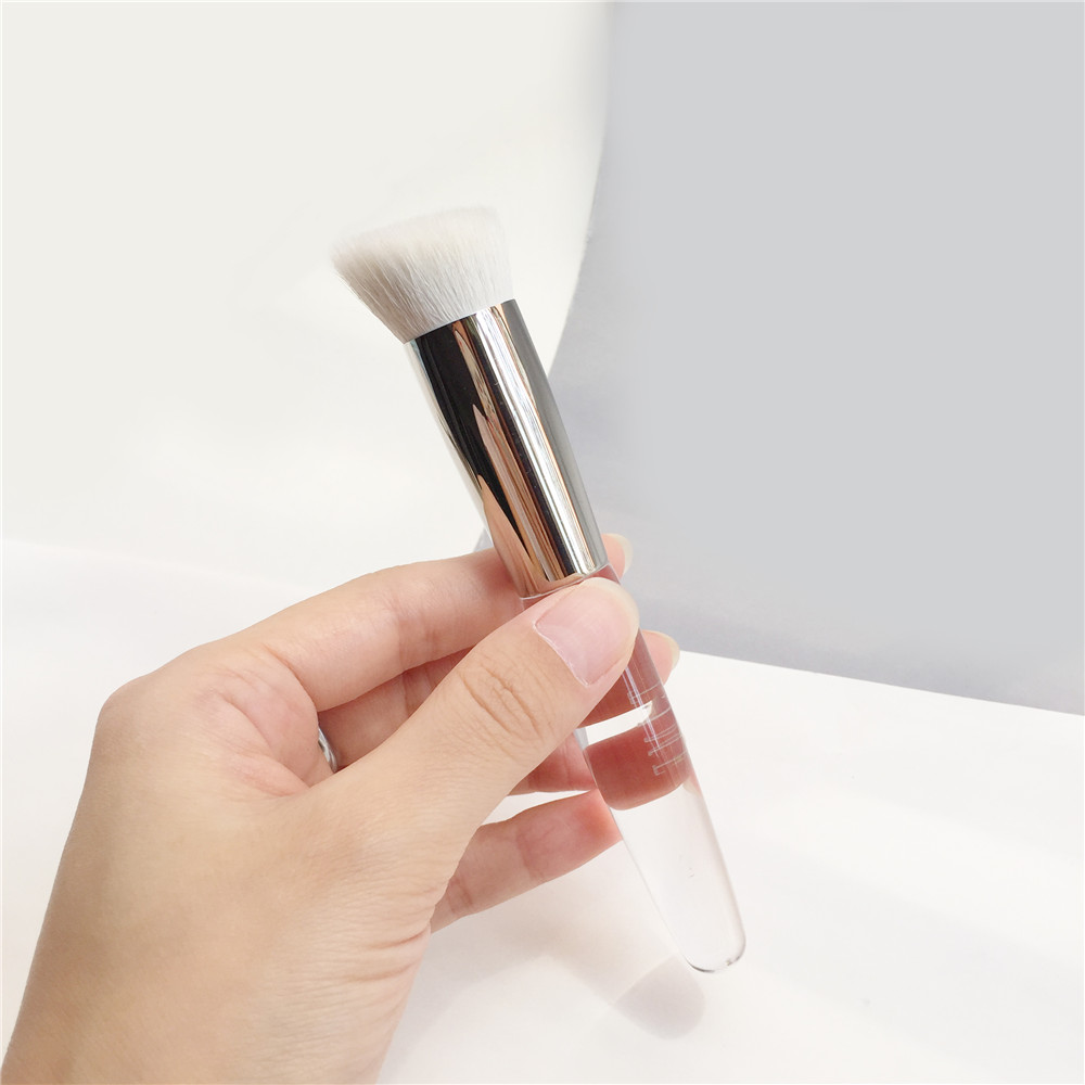 

TRISH MCEVOY Perfect Face Brush 71 - Soft A++ Goat Hair All-in-one Angled Brush for Foundation Powder Cream bronzer highlighter blush